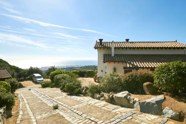 ESPECTACULAR CASA EN LA CORNISA CON VISTAS AL MAR — 47