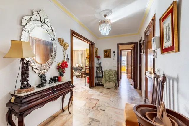 Apartamento 6 habitaciones 212m² en venta - Centro - foto 3