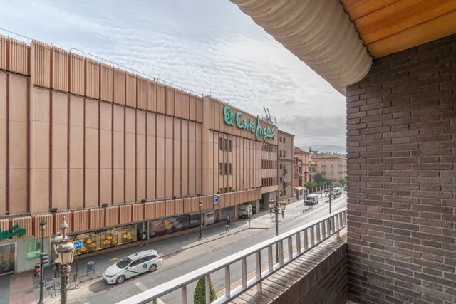 ESPECTACULAR VIVIENDA EN ACERA DEL DARRO — 12