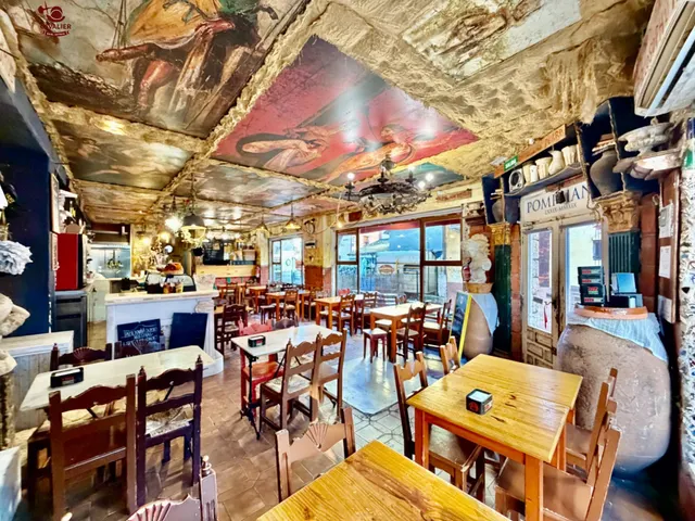 Espectacular Bar Restaurante en el centro urbano con una superficie de 200m2 distribuidos en una planta comercial de 110m2 más almacén de 90m22 — 14