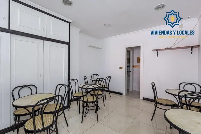 OPORTUNIDAD!! LOCAL EN AVENIDA AMERICA — 12