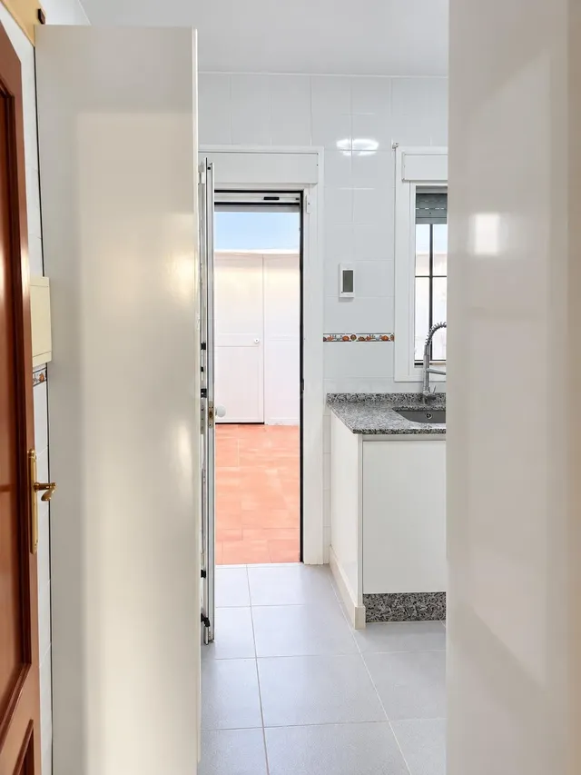 Una casa con espacio para disfrutar dentro y fuera — 5