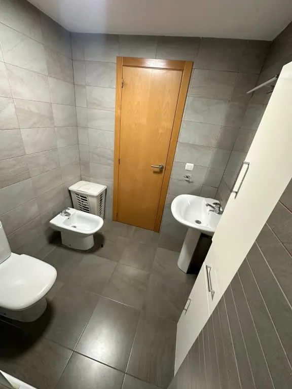 PISO EN ALMAZORA EN CALLE JUAN SEBASTIAN EL CANO — 9