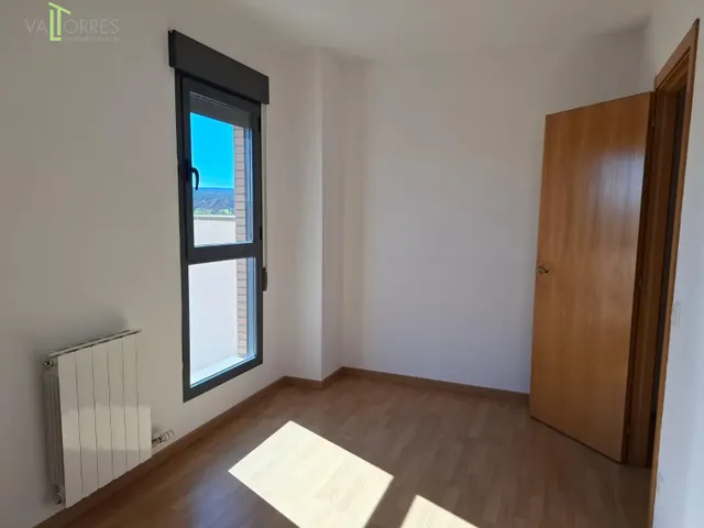 Vivienda con tres dormitorios y dos baños. En el barrio pedáneo de San Blas con plaza de garaje y trastero — 8