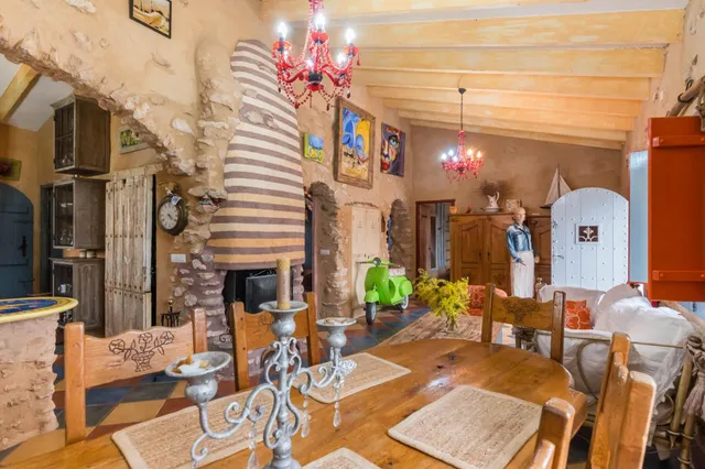 Se vende chalet único - Un rincón dónde habita el arte — 28