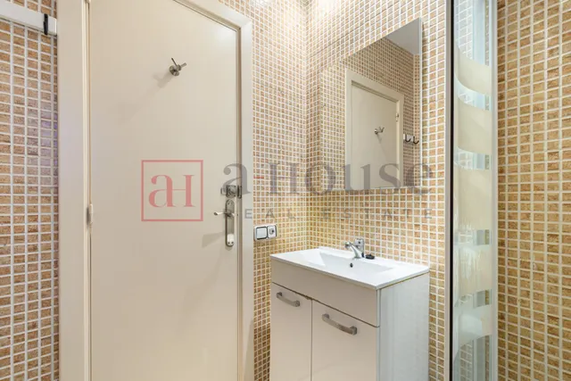 Piso listo para entrar a vivir con balcón en sant gervasi — 22