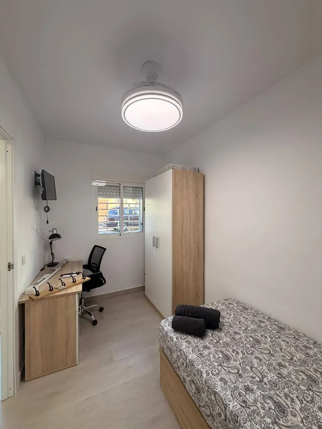 habitaciones EN ALQUILER DE TEMPORADA — 16