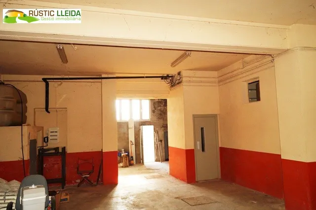 Casa con jardín y ascensor en Les Piles. — 21