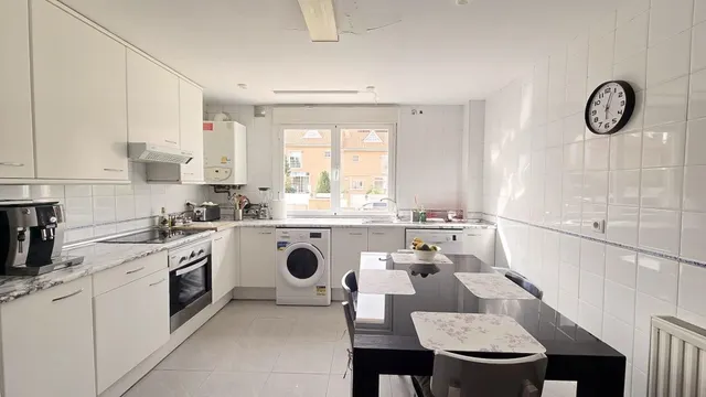 ÚLTIMA HABITACIÓN CON GASTOS INCLUIDOS EN CHALET A COMPARTIR DE VILLANUEVA DE LA CAÑADA — 4