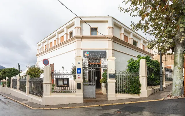 Hotel boutique con restaurante y cocina profesional