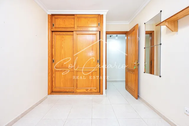 Exclusivo Piso en Primera Línea de Playa de Las Canteras con Vistas al Mar — 16