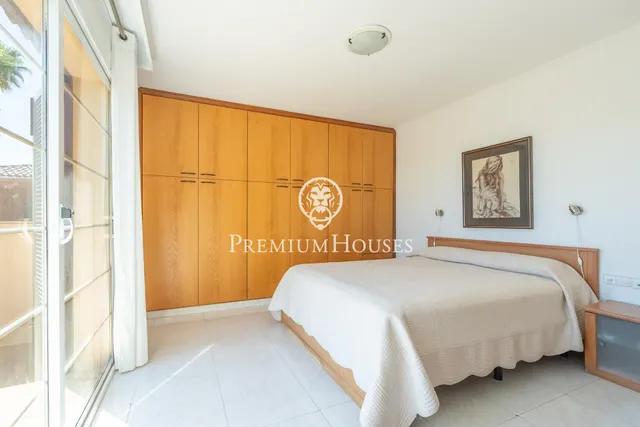 Casa con jardín y piscina en L'Aragai — 18
