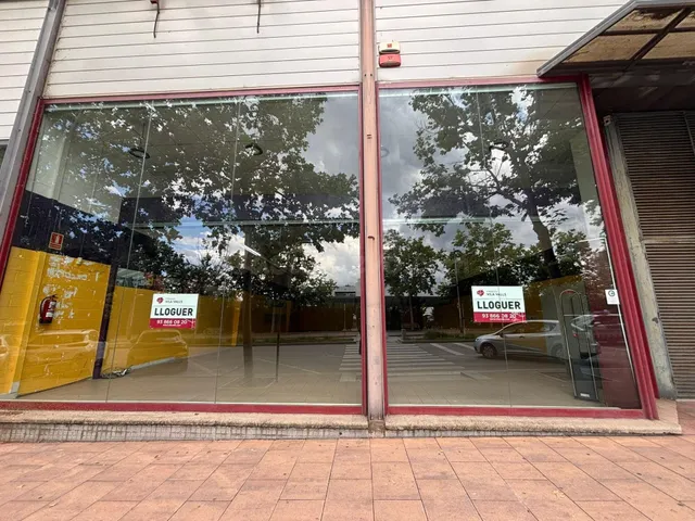 Local comercial de 540â¯m2 en el centro de Caldes de Montbu