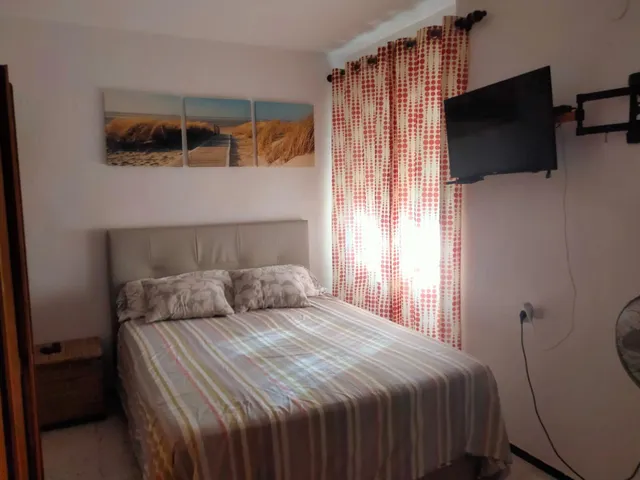 Alquiler Amplio y Luminoso Piso en Santa Pola - Zona Santiago Bernabeu (ALQUILER DE TEMPORADA) — 19