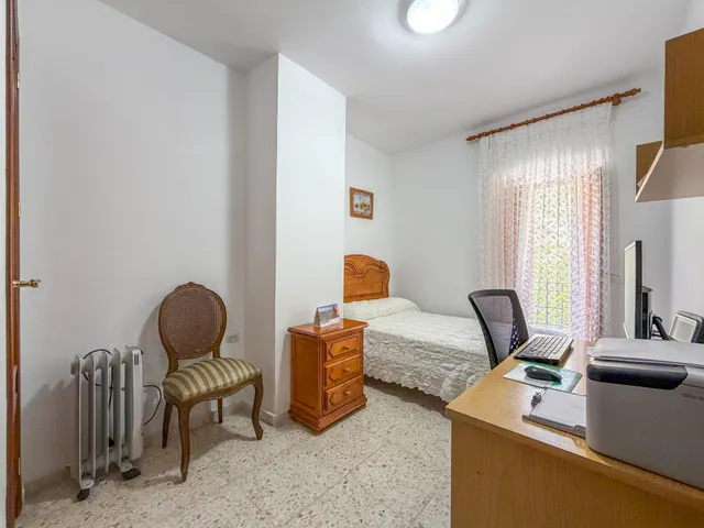 Casa independiente en la entrada de Pinos Genil. (A 10 minutos de Granada) — 20