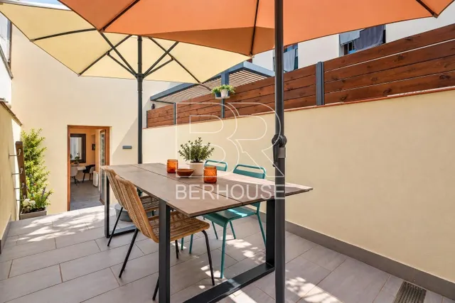 Piso con jardín privado en finca catalogada - Teià centro — 35