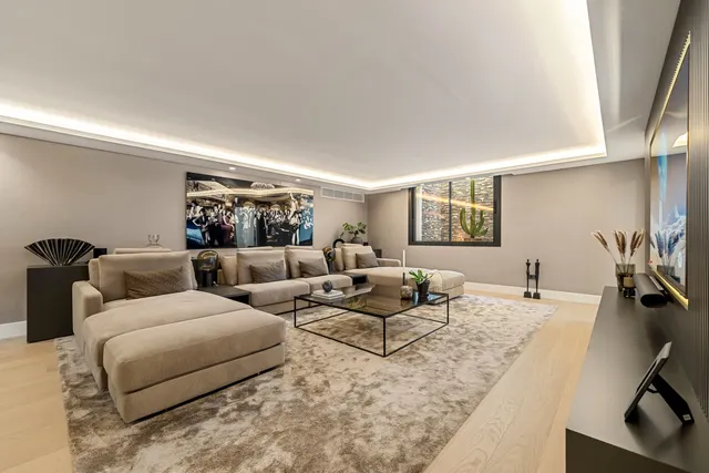 Chalet 5 habitaciones 734m² en venta - Marbella — 31