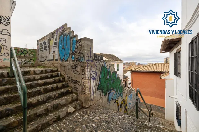 SE VENDE TERRENO URBANO PLURIFAMILIAR ZONA REAL DE CARTUJA Y JARDINES DEL TRIUNFO — 11