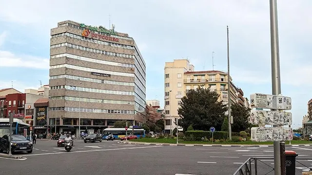 Local comercial 2608m² en venta - Tetuán