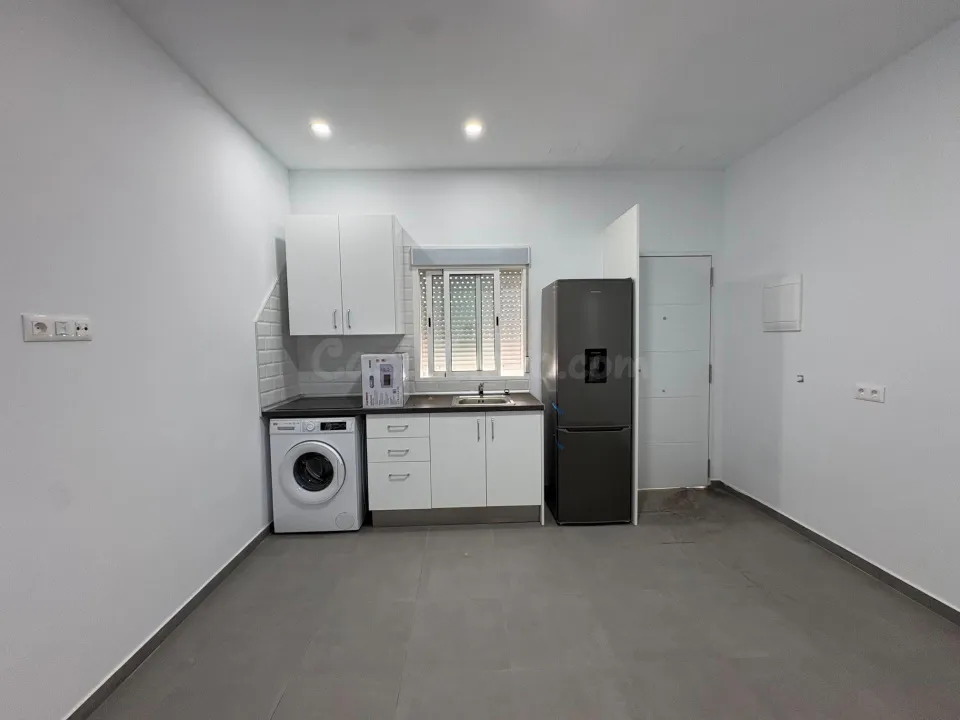Apartamento 1 habitación 50m² en alquiler - Llano del Moro