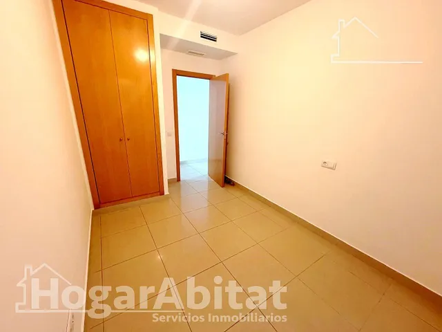 PRECIOSO BAJO REFORMADO, AMPLIO Y SEMINUEVO CON GARAJE Y GRAN TERRAZA — 28
