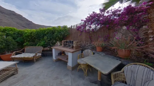 Preciosa casa en Mogán con árboles frutales - foto 2