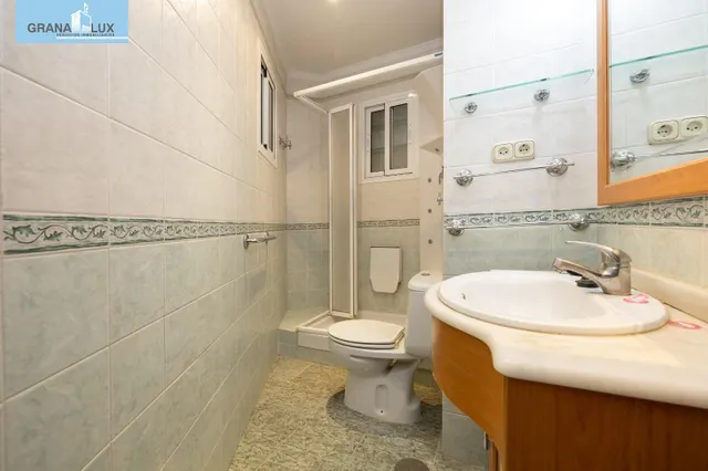 Edificio con gran potencial de desarrollo residencial en Zaidín – Granada — 14