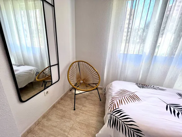 ALQUILER APARTAMENTO 2 DORMITORIOS BENALMADENA COSTA — 11