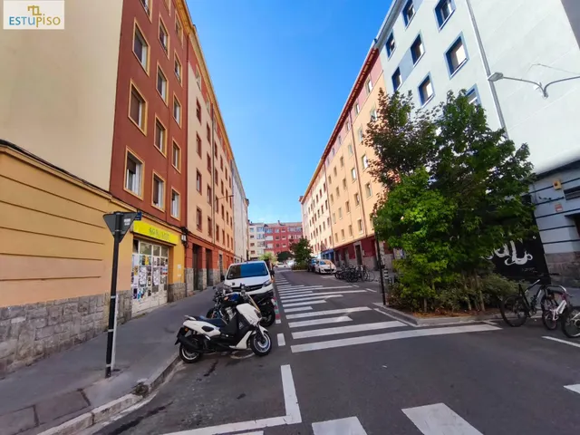 PLAZA DE GARAJE EN CALLE ERREKATXIKI - MUY CERCA AVENIDA SAN - foto 5