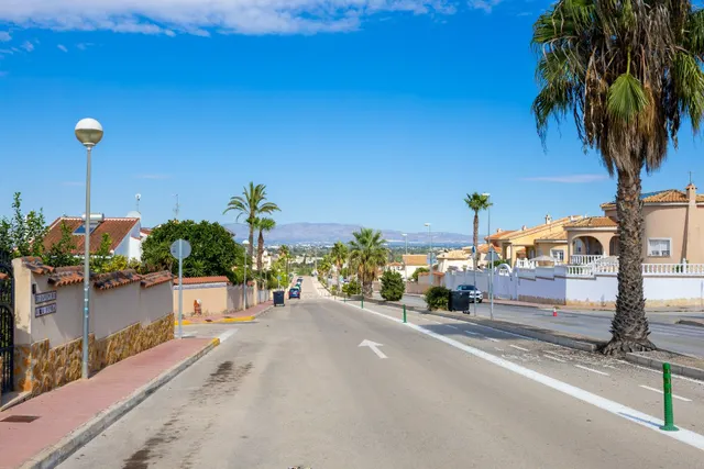 Chalet 4 habitaciones 136m² en venta - Residencial benimar — 48