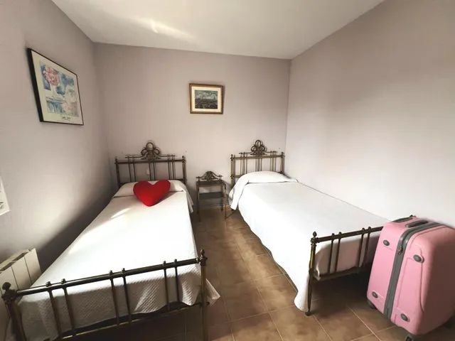 ADOSADO DE 3 habitaciones CON PARKING Y GRAN PISCINA COMUNITARIA CON JARDINES. — 26