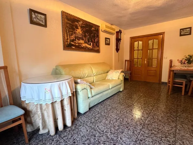 Piso de 4 habitaciones con garaje en Infante Juan Manuel, Mu