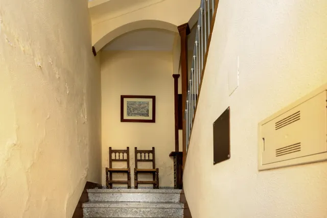 Espectacular edificio a 3 calles con vivienda y locales comerciales en pleno centro de Alhama de Gr — 24