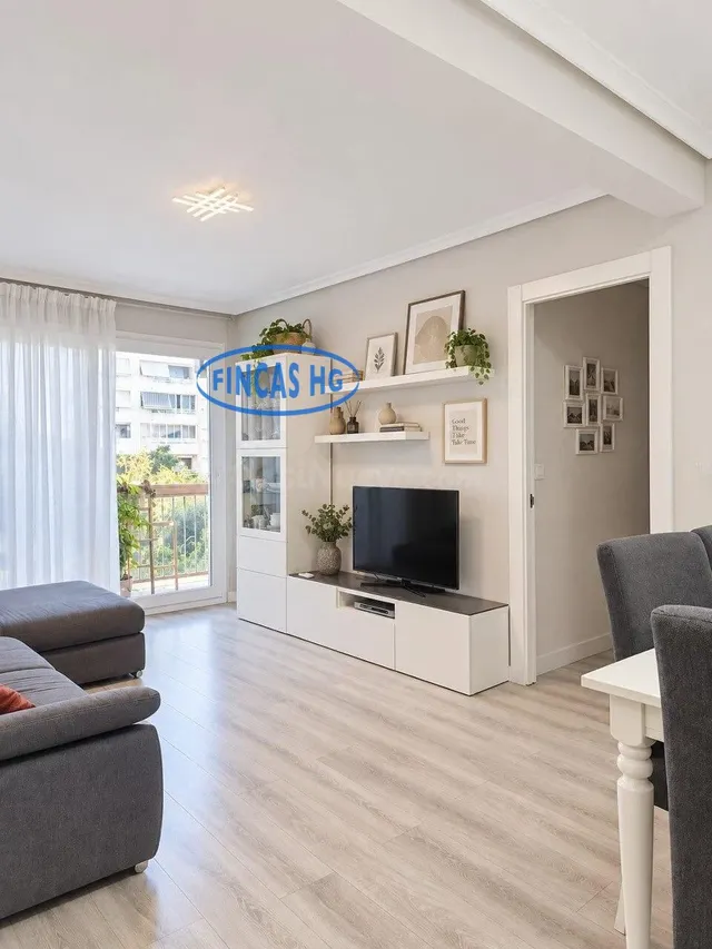 Estupenda vivienda COMPLETAMENTE REFORMADA con vistas despej - foto 5