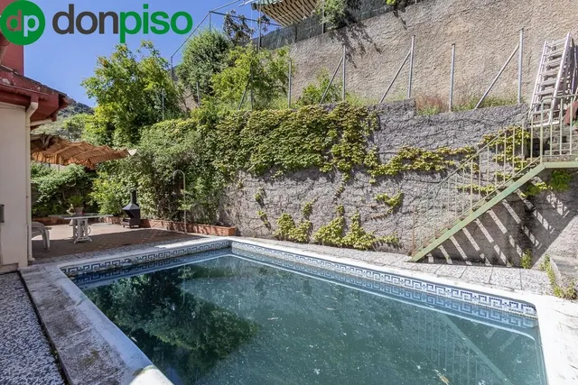 Chalet en Pinos Genil — 2