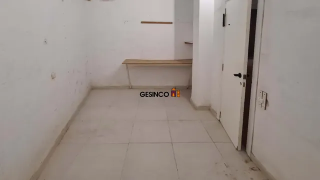 LOCAL EN ALQUILER EN LA PRINCIPAL AVENIDA DE LA POBLACIÓN — 10