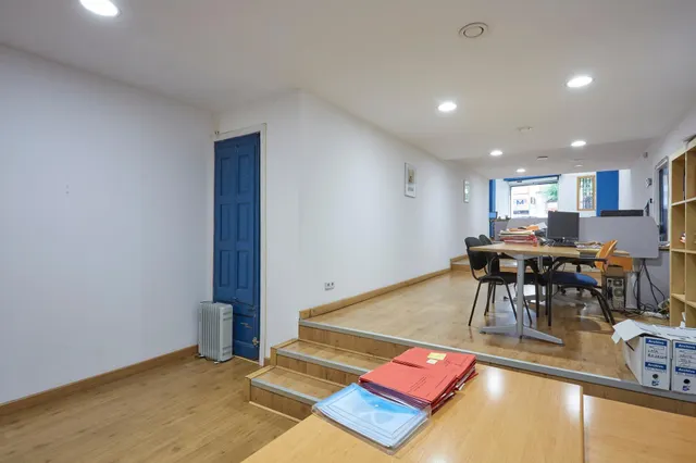 Oficina en venta en calle de nàpols — 7