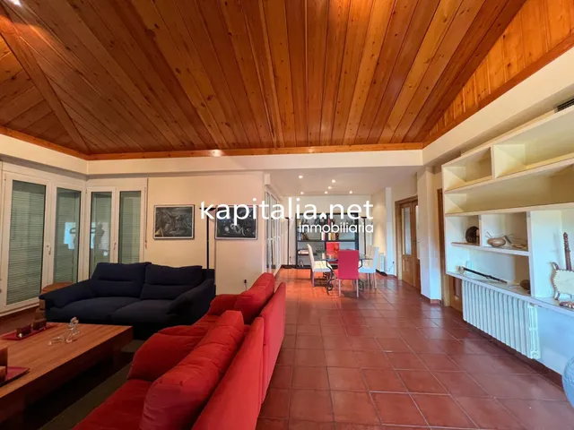 Fantástico chalet a la venta en Ontinyent , zona la Solana . — 13