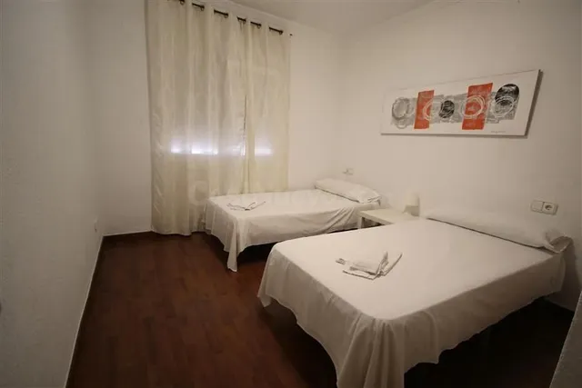 Amplia villa con 4 apartamentos independientes. - foto 5