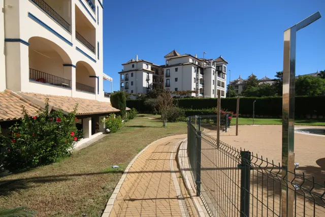 Apartamento con 2 suites y terraza en Residencial El Faro, Isla Canela — 46