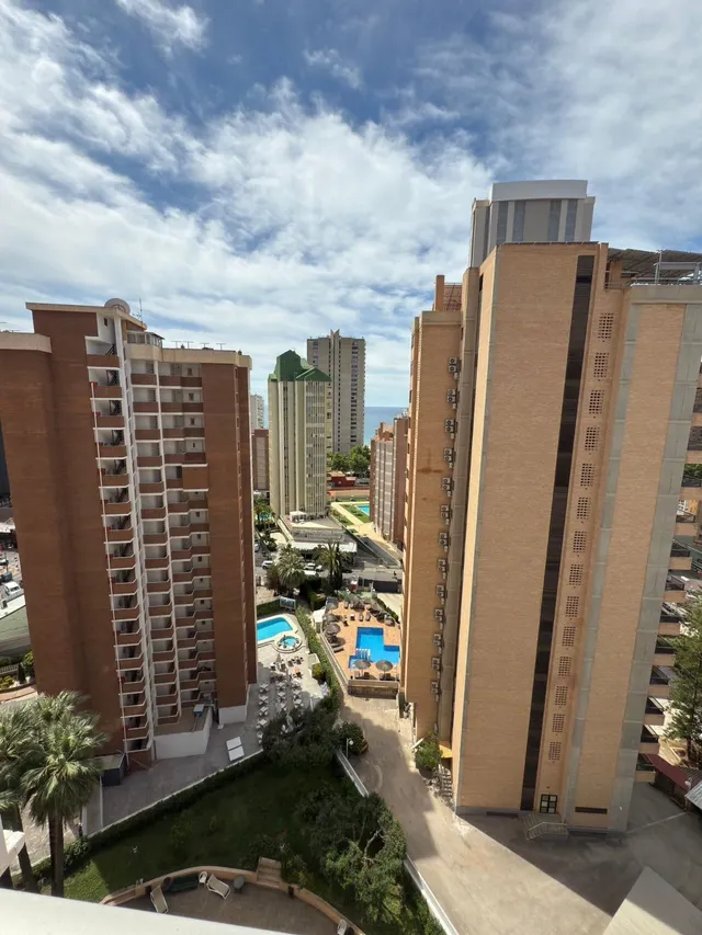 Acogedor apartamento cerca de playa Levante con vistas al mar y Benidorm. — 19