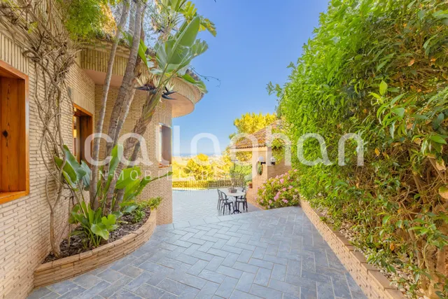 Casa en Paseo Porta Coeli — 46