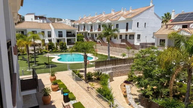 Vivienda moderna en Riviera del Sol, Mijas Costa, con sótano