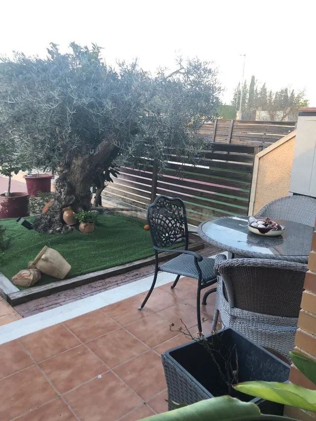 CASA ADOSADA CON PISCINA COMUNITARIA EN LA TORREGASSA SANT J - foto 4