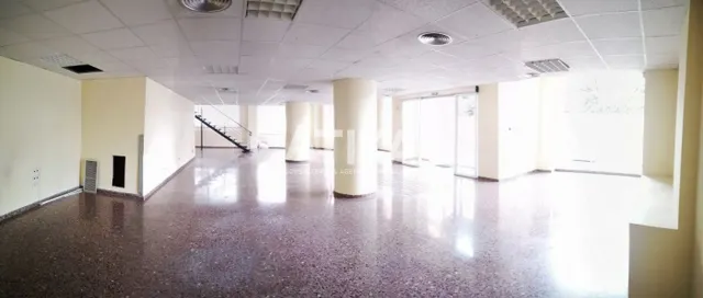 Local comercial 441m² en venta - Sant Josep - foto 2