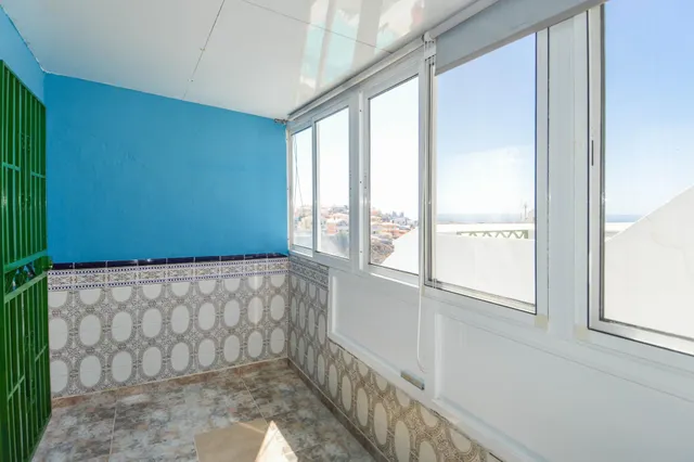 Dúplex con 3 dormitorios y vistas al mar en Loma Dos: Proyecto con alto potencial de reforma — 7