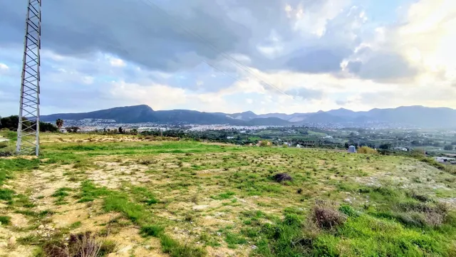 Se vende parcela de suelo en parte urbano, con pozo - ALHAURÍN DE LA TORRE — 6
