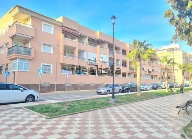 Exclusivo Garaje en Aguadulce Sur - foto 3