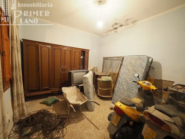 *¡¡SOLO 52.000 Euros !! TU CASA PARA REFORMAR con 206 m2 de  - foto 3