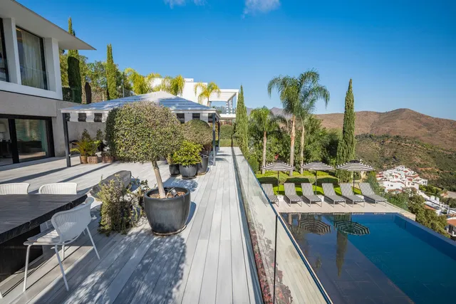 Chalet 6 habitaciones 437m² en venta - Marbella — 16
